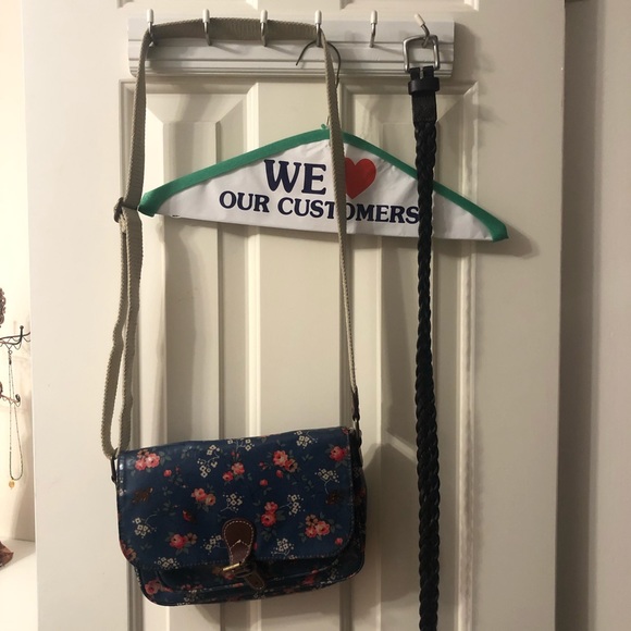 Cath Kidston floral crossbody bag - Picture 7 of 7